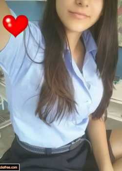 Werita de colegio tiene unos labios muy grandes Packsfree.Com 15