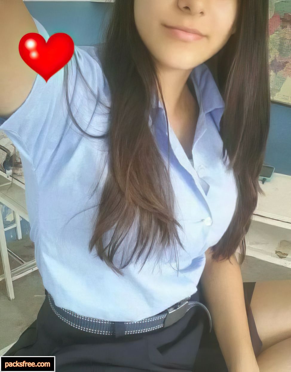 Werita de colegio tiene unos labios muy grandes Packsfree.Com 15