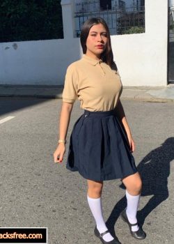 Las colegialas estan de moda. Le gusta la lencería Packsfree.Com 5 2