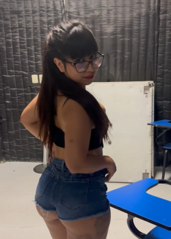 Pendeja culona de lentes videitos filtrados Pendeja culona de lentes videitos filtrados Screenshot 15
