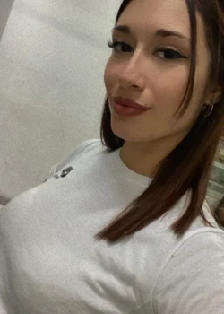 Pendeja tetona de la facu chupandome la pija 1 12
