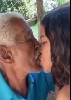 Morra Golosa Se Coge Al Abuelo + Videos Virales Variados 1000441959