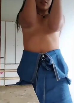 Morrita Nerd Se Masturba Full + Vídeo Largo 1000456416