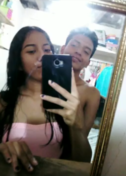 Parejita amateur se filtran sus videos cogiendo Screenshot 1