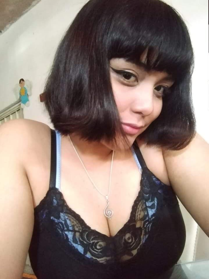 Pendejita otaku arg con tremendas tetas y orto morra 2