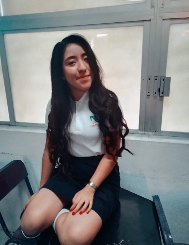 Morra colegiala le filtran su mega pack + videos full 1000461661