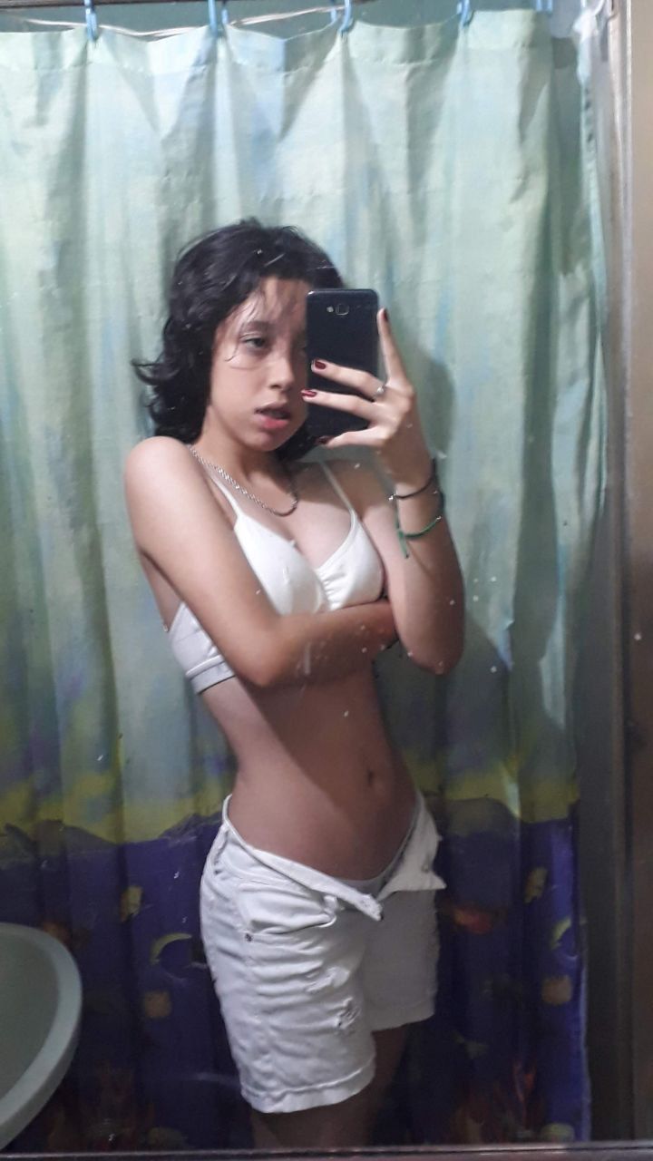 Pendejita pasa nudes y videos prohibidos por whatsaap. Pendejita pasa nudes y videos prohibidos por whatsaap. packsfree.com 1