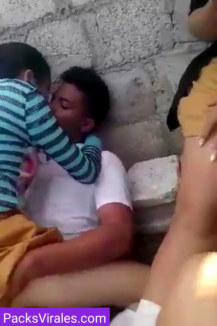 Colegiala Pendeja Cogiendo Con Amigos Colegiala Pendeja Cogiendo Con Amigos 1000480691