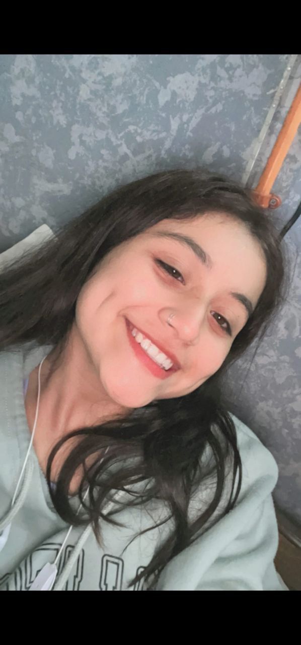 Esta nenita masturbándose duro en video y sacándose el jugo. Esta nenita masturbándose duro en video y sacándose el jugo. packsfree.com 4