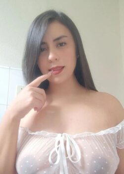 Madurita divina pasando pack ricolino para sacar buenas jaladas. packsfree.com 3