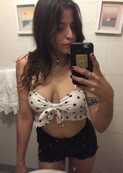 Pendejita colegiala de 18 añitos adicta a coger 1 2
