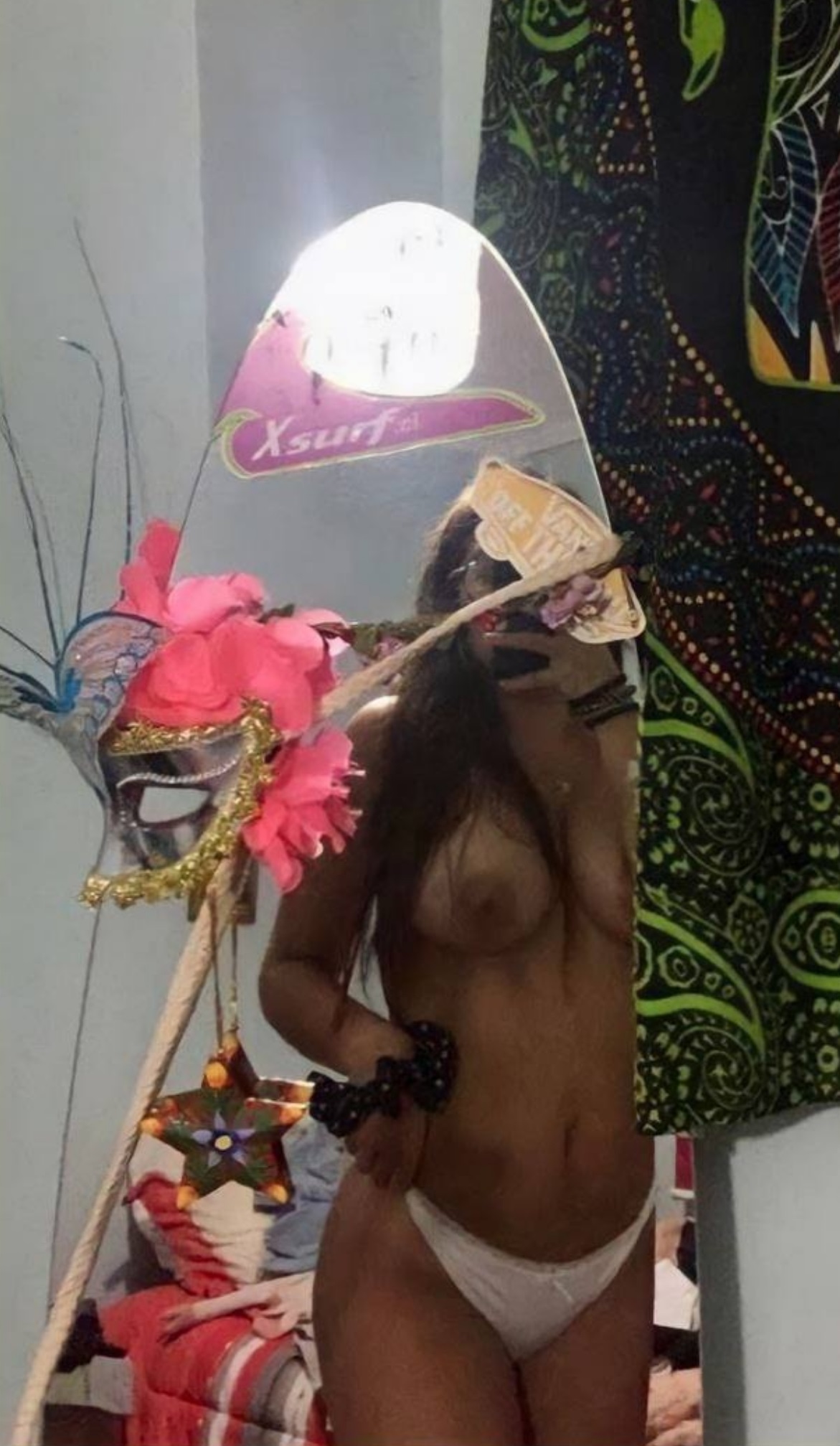 Compañerita tetona me pasa todo su pack Compañerita tetona me pasa todo su pack 98a 15