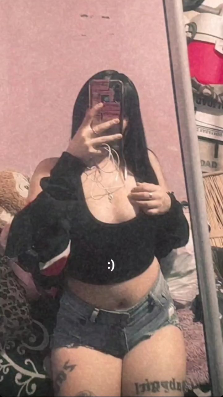 Naira pendeja trola culona cogiendo en 4 Naira pendeja trola culona cogiendo en 4 1 1 copia