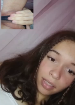 Pendejita trola de 18 añitos tocandose rico Screenshot 13