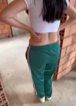 Follando luego de clases. packsfree.com